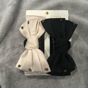 Hair Clip Bows (black and ivory)